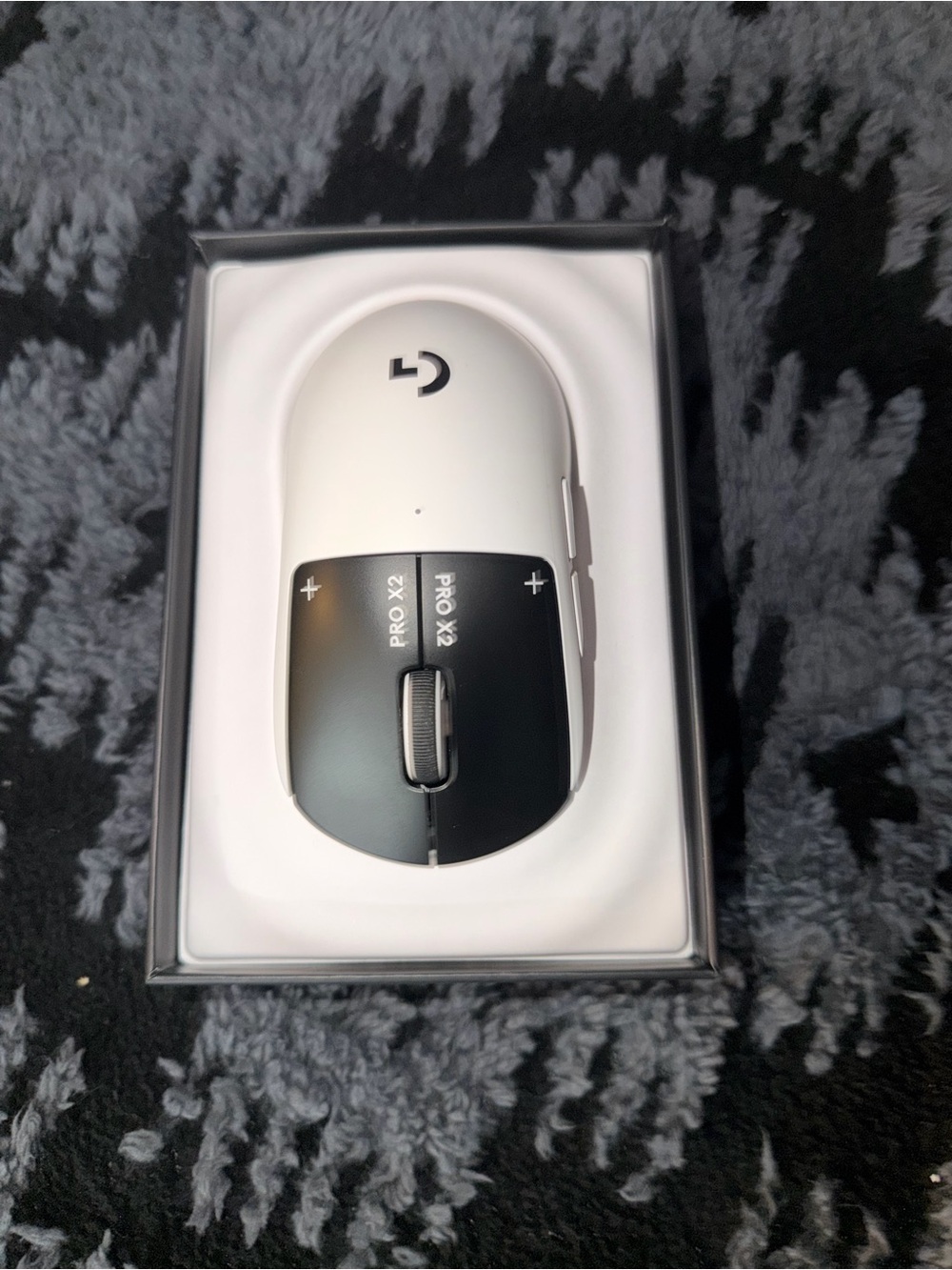 Logitech White and Black Wireless Gaming Mouse - PRO X2
